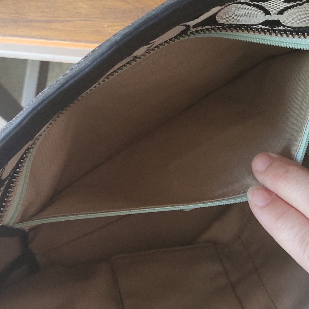 Purse - Picture 6 of 7